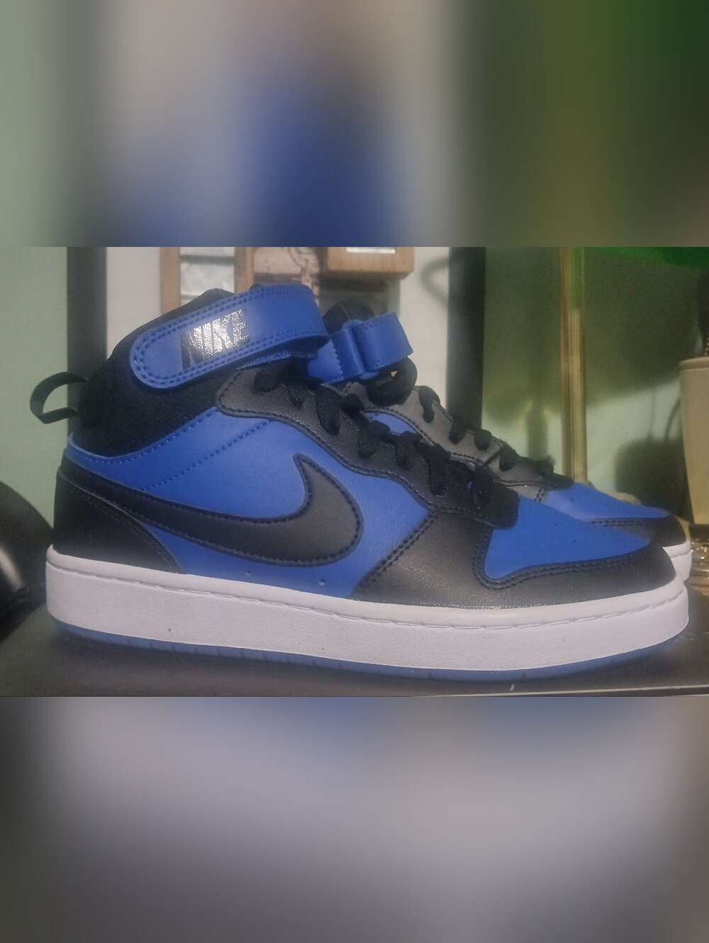 NEW Nike  Court Borough Mid 2
